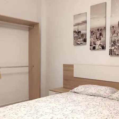 Apartamento Cristina Madrid Exterior photo